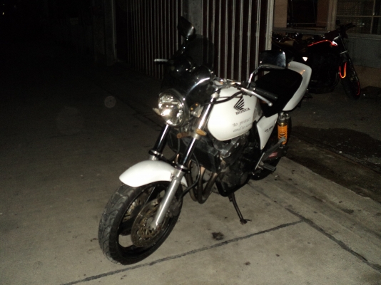 วุฒินนบุรี//CB400sfปี93ท่ิอสูตรปลายไททาเนี่ยมสวยๆขายถูกๆไปเลย