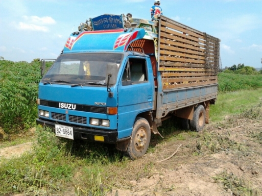 ***ขายแล้วครับขอบคุณ Truck2hand เสี่ยสั่งลุย!!! ห้างแท้ ปี38 จัดหนักพร้อมลุยNPR 59LU5FM 115 4BD1 Fหลัง สโลว์พร้อม ยาง8.25 ดี6เส้น คัสซีสวย วางเหล็กเสริมหนาแข็งแรง คอกไม้สูงสวยงาม ไม่ผุ 15ตันสบาย ราคาต่อรองได้ครับ