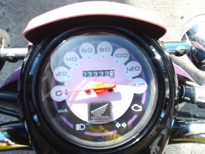 ขาย Scoopy i ปี 2012 ลายจูบ ไมล์ 3333 กม เครื่องหัวฉีดประหยัดน้ำมัน สภาพเดิมๆ มีคู่มือการใช้งาน+สมุดคู่มือรับประกันศูนย์+กุญแจแท้ 2 ดอก สีชมพู ขาว ขาย Scoopy i ปี 2012 ลายจูบ ไมล์ 3333 กม เครื่องหัวฉีดประหยัดน้ำมัน สภาพเดิมๆ มีคู่มือการใช้งาน+สมุดคู่มือรับประกันศูนย์+กุญแจแท้ 2 ดอก สีชมพู ขาว