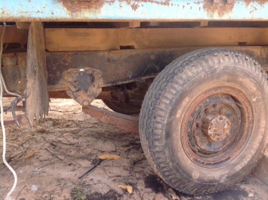 ขาย ถูกๆISUZU. 4. ล้อกลาง85 แรงม้าสภาพพร้อมใช้ เหมาะสำหรับ ชาวไร่ออ้ย  เจ้าของขายเอง ราคาต่อรองได้ ไม่มีทะเบียน.