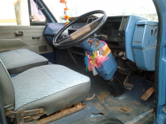 ***ขายแล้วครับขอบคุณ Truck2hand ขาย 6ล้อ ISUZU 115 ห้างแท้ หูช้าง ปี32/89 แบบรุ่นNPR59L5U เครื่อง4BD1 115 แรง แห้งๆ ไม่ไอไม่เยิ้ม เกียร์เดิม/เกียร์ยาว คัสซี46xxx คัสซีสวย ช่วงล่างใหญ่ หน้า 6น็อตแล้ว เฟืองท้ายFUSO รอบช้า ยาง8.25ขอบ16 ดี6เส้น กระบะ4.30ม.คอก