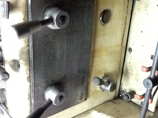 ขายเครื่องกลึง 7ฟุต อัตโนมัติ ด่วนๆ ขายเครื่องกลึง 7ฟุต อัตโนมัติ ด่วนๆ