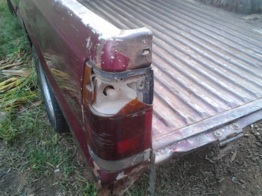 ***ขายแล้วครับขอบคุณ Truck2hand ขาย กระบะแค็ป FORD มาราทอนจัมโบ้แค็ป 2.5 ปี37/94 เครื่องมังกรดำ 2.5 ไดเร็กฯ (เครื่องพัง) ช่วงล่างดี คัสซีสวยไม่ผุ ไม่ดาม ภายในดีเบาะดีคอนโซลครบ แอร์ ยางดี หน้า-หลังเดิมๆ สีเดิมบาง ต้องเก็บบางจุด พื้นกระบะผุนิดหน่อย ราคาน่าป