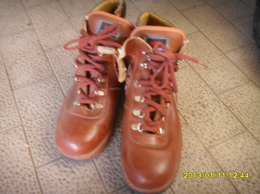 รองเท้า convese แท้USA รองเท้าปีนเขาหนังแท้