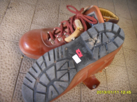 รองเท้า convese แท้USA รองเท้าปีนเขาหนังแท้