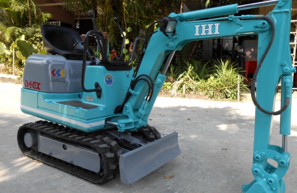 ขายรถขุดเล็ก IHI IS4GX สามารถใส่ท้ายรถปิคอัพได้ เก่านอกปรับสภาพแล้วพร้อมใช้