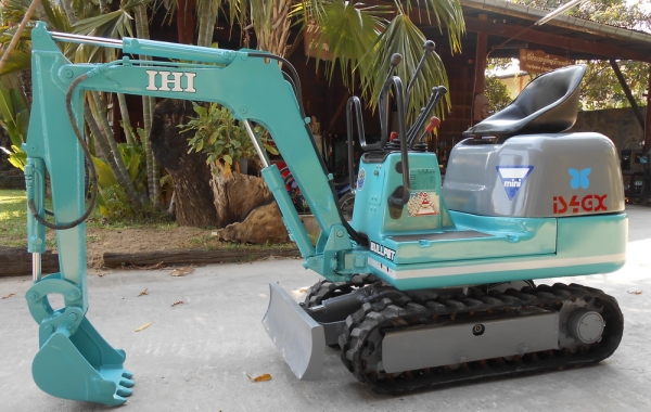 ขายรถขุดเล็ก IHI IS4GX สามารถใส่ท้ายรถปิคอัพได้ เก่านอกปรับสภาพแล้วพร้อมใช้