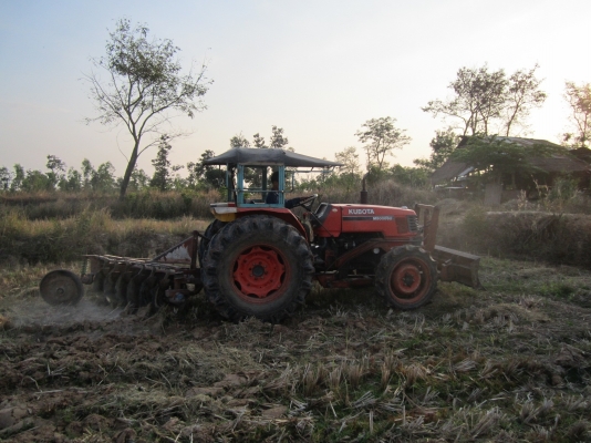 ขายถูกมาก!!! Kubota  M5000SU พร้อมอุปกรณ์