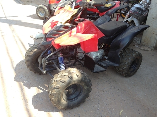 ++++++ ขาย รถ4ล้อ เอทีวี พร้อมขี่ 125cc ขาย 28,000 ค่ะ มี2คัน+++++