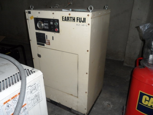 ขาย ปั้มลม สกรู ( AIR COMPRESSOR) EARTH FUJI (ลำปาง)