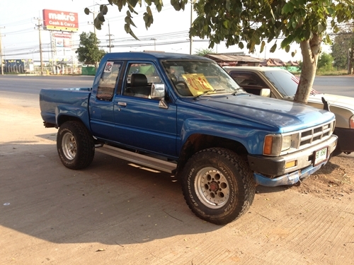 ขาย นิสสัน ฟรอนเทียร์ ปี04 เครื่อง UZ  เบนซิน+เเก๊ส ลงเล่มเเล้ว ****