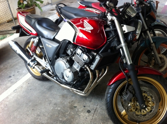 ขาย CB400  SF ปี93 ทะเบียนแท้ๆ โอนขนส่ง ราคาพิเศษ109000บาท
