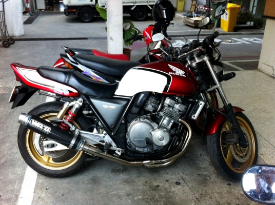 ขาย CB400  SF ปี93 ทะเบียนแท้ๆ โอนขนส่ง ราคาพิเศษ109000บาท