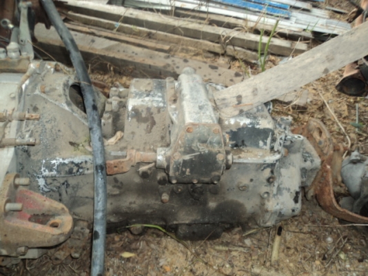 ขายเครื่องพร้อมเกียร์ HINO  EF  550