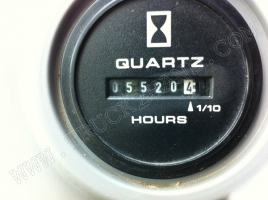 รถแบคโฮ ยี่ห้อ KOBELCO รุ่น SK200 -8