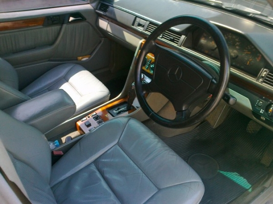 BENZ, 230 E โฉม W124 รถสวย AIRBAG ABS ทะเบียนสวย ประวัติดี เจ้าของใช้รักษา พร้อมใช้ สภาพดี