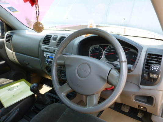 แสงฟ้าเต้นรถ///ขายISUZU-D-MAX - RODEO LS 3.0 MT 4WD แสงฟ้าเต้นรถ///ขายISUZU-D-MAX - RODEO LS 3.0 MT 4WD