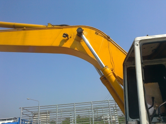 ฝากขาย  KOMATSU PC200-5