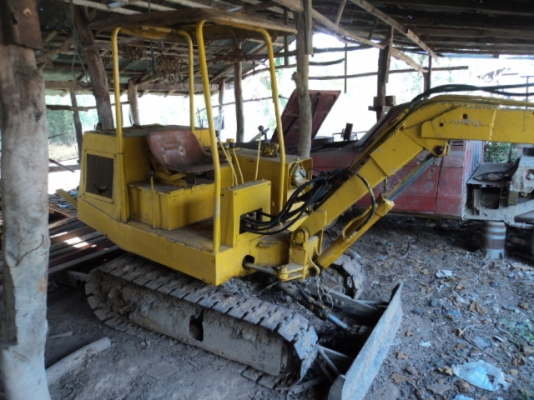 ขาย แบคโฮ pc 20   รถโม้ปูน 1  คัน