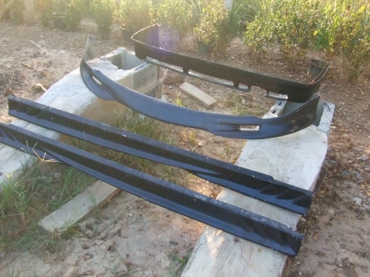 ชายชุดแต่งชีวิค  4  ประตู  4 ชิ้น ครบ  ถูกๆๆเลย