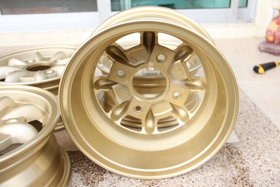 ขายล้อกล้วยขอบ 10" เบิกใหม่ญี่ปุ่น สภาพนางฟ้า ขายล้อกล้วยขอบ 10" เบิกใหม่ญี่ปุ่น สภาพนางฟ้า