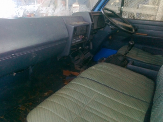 รถห้างแท้หูช้างขายหกล้อNPR115แรงยาว5เมตร กำลังจ้างต่อกระบะตามรูปเครื่องดีสีสวยแห้งๆราคาคุยได้ครับขายได้ขายเลยครับ