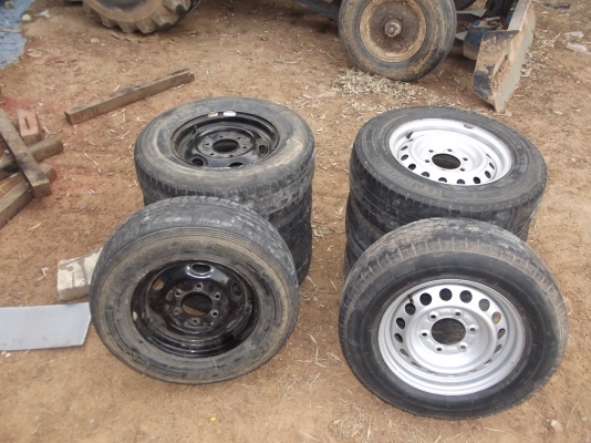 หางพ่วงเทรลเลอร์ ยอดเทรลเลอร์ รับต่อเทรลเลอร์ รถเกี่ยวข้าว รถแบคโฮ หางพ่วงเทรลเลอร์ ยอดเทรลเลอร์ รับต่อเทรลเลอร์ รถเกี่ยวข้าว รถแบคโฮ