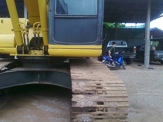 ขายด่วน!..รถแบคโฮ KOMATSU PC200-6 รถสวย ทรงดี ใช้งานได้เลย ไม่ต้องซ่อม สวยทั้งคัน.