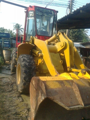 ขายรถตักWA100-1สภาพสวยพร้อมใช้ ราคาต่อรองได้ ติดต่อได้ที่คุณอ๊อฟ พิจิตร 086-737-9991