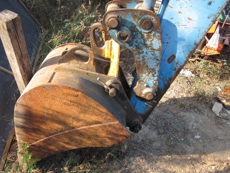 ขาย-รถหน้าตักหลังขุด JCB: รุ่น 217 ขาช้าง 91 แรง เครื่อง 4 สูบ 1 เพลา มีลายหัวเจาะ มือสองญี่ปุ่น