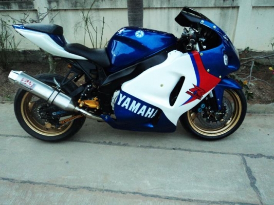 ขายyzf1000 แต่งโหด สวยๆ รถไม่มีปัญหา รับประกันได้