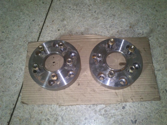 ขายอแด๊ปเตอร์ 1นิ้วครึ่ง1คู่ 6ออก5/114งานเหล็ก