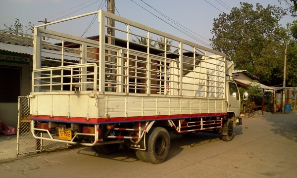 นิสสัน 6 ล้อ วางเครือง isuzu นิสสัน 6 ล้อ วางเครือง isuzu