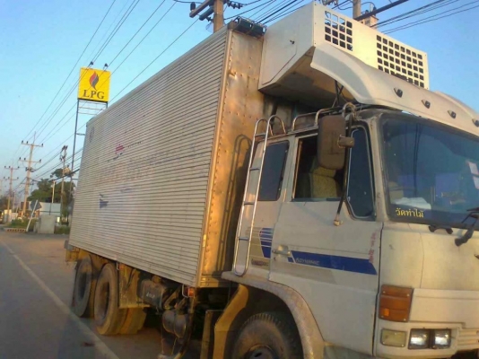 ขาย HINO 10 ล้อ (F18) ตู้เย็น เพลาเดียว ปี 91 เครื่อง 195 แรงม้า (HO7D) เบรกจิ๊ฟฟี่ พวงมาลัยเพาเวอร์ ยางพอใช้ ซัซซีสวย หัวเก๋งไม่ผุ มีแอร์ อุปกรณ์ครบ ขับดีมากกก ขาย 740,000 ขาย HINO 10 ล้อ (F18) ตู้เย็น เพลาเดียว ปี 91 เครื่อง 195 แรงม้า (HO7D) เบรกจิ๊ฟฟี่ พวงมาลัยเพาเวอร์ ยางพอใช้ ซัซซีสวย หัวเก๋งไม่ผุ มีแอร์ อุปกรณ์ครบ ขับดีมากกก ขาย 740,000