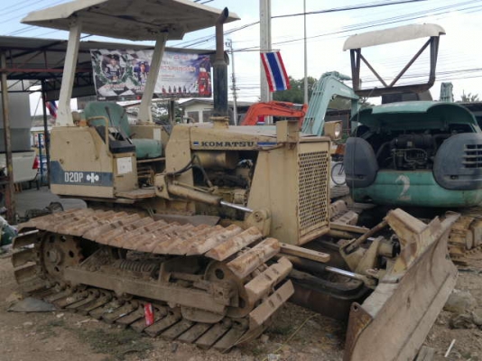 ขายรถแทรกเตอร์ KOMATSU D20P-6 ปรับ 5 ทิศทาง ตีนเป็ด รถเดิมๆพร้อมใช้