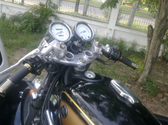 ขาย sr400 อินวอย ส่งให้ได้..ต่อรองได้ครับ โทร 0804700074