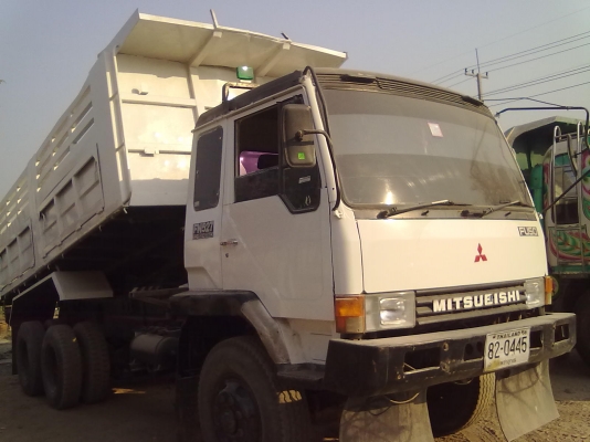 สิบล้อดั้ม มิตซูืืืบิชิ