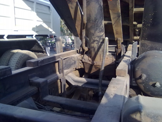 สิบล้อดั้ม มิตซูืืืบิชิ