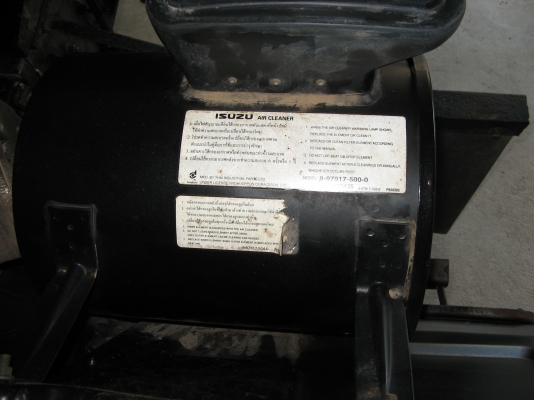 ขาย 10 ล้อ อีซูซุเดก้าดัมพ์สามมิตร 200 แรง ยาว 5.80 ม. ปี 2004 พร้อมใช้งาน สภาพกว่า 90 \% สวยกิ๊ป ๆ เครื่องแน่น คัสซีสวย รถใช้น้อย สนใจชมรถก่อนได้ครับ