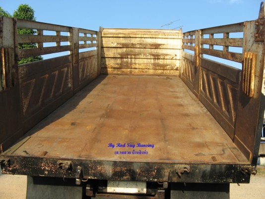 ขาย 10 ล้อ อีซูซุเดก้าดัมพ์สามมิตร 200 แรง ยาว 5.80 ม. ปี 2004 พร้อมใช้งาน สภาพกว่า 90 \% สวยกิ๊ป ๆ เครื่องแน่น คัสซีสวย รถใช้น้อย สนใจชมรถก่อนได้ครับ