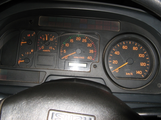 ขาย 10 ล้อ อีซูซุเดก้าดัมพ์สามมิตร 200 แรง ยาว 5.80 ม. ปี 2004 พร้อมใช้งาน สภาพกว่า 90 \% สวยกิ๊ป ๆ เครื่องแน่น คัสซีสวย รถใช้น้อย สนใจชมรถก่อนได้ครับ