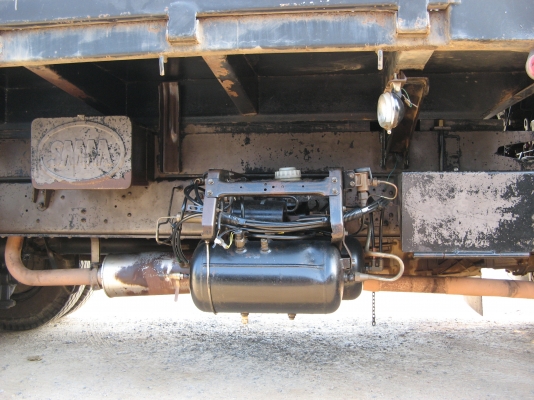 ขาย 10 ล้อ อีซูซุเดก้าดัมพ์สามมิตร 200 แรง ยาว 5.80 ม. ปี 2004 พร้อมใช้งาน สภาพกว่า 90 \% สวยกิ๊ป ๆ เครื่องแน่น คัสซีสวย รถใช้น้อย สนใจชมรถก่อนได้ครับ