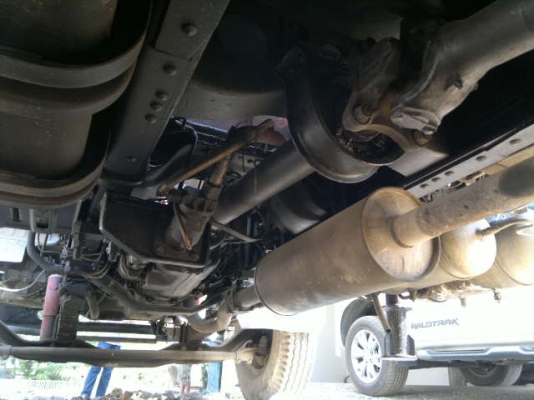 ขายรถ 10 ล้อ เพลาเดียว กระบะเหล็กคอกสูง ติดตั้ง เฮี๊ยบมือขยุ้ม  5 ตัน HINO FM รถสวย พร้อมใช้