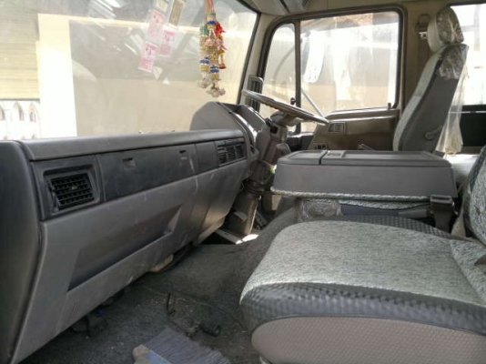 ขายรถ 10 ล้อ เพลาเดียว กระบะเหล็กคอกสูง ติดตั้ง เฮี๊ยบมือขยุ้ม  5 ตัน HINO FM รถสวย พร้อมใช้