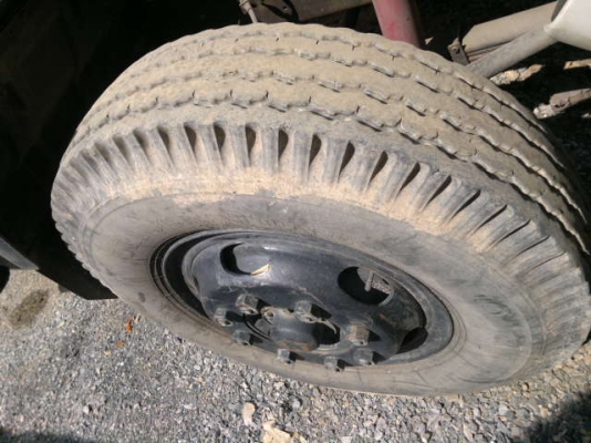 ขายรถ 10 ล้อ เพลาเดียว กระบะเหล็กคอกสูง ติดตั้ง เฮี๊ยบมือขยุ้ม  5 ตัน HINO FM รถสวย พร้อมใช้