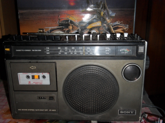 ขายวิทยุsonyโบราณ ใช้งานได้ สภาพสมบูณร์แบบ และอื่นๆอีก ขายวิทยุsonyโบราณ ใช้งานได้ สภาพสมบูณร์แบบ และอื่นๆอีก