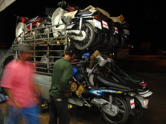 มาแล้วครับพี่น้อง ฮอนด้าดรีม คุรุสภา สภาพเดิมๆๆสวย พร้อมใช้งาน ( ทะเบียนพร้อมชุดโอน )