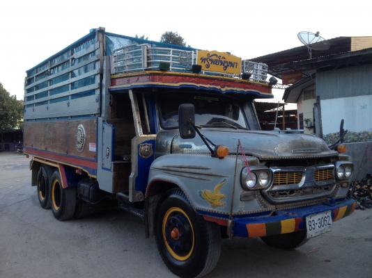 ขาย10ล้อหน้ายาว2เพลาดั๊มช่วงล่างจัมโบ้200 พ.เพาเวอร์ คัทซีสวย สวยเดิมบางป๊องๆ