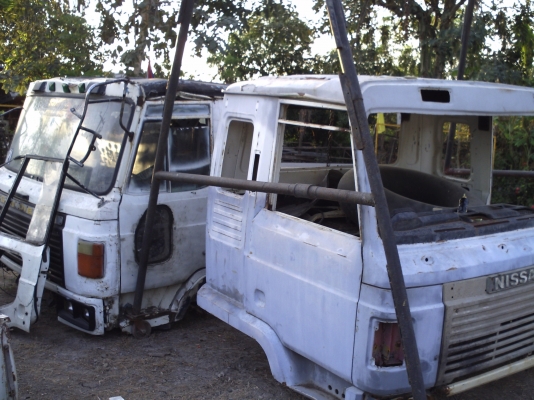 ขายหัวเก๋ง Nissan UD หัวปี๊ป สองหัวคู่ ราคาเบาๆ