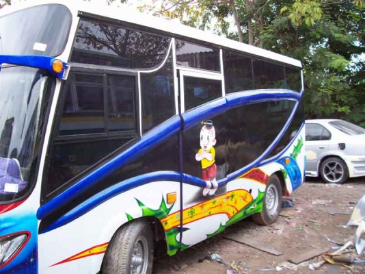 ขายด่วน!! รถแอร์ไฟฟ้า nissan ทั้งคัน 17 ที่นั่ง ต่อรองได้